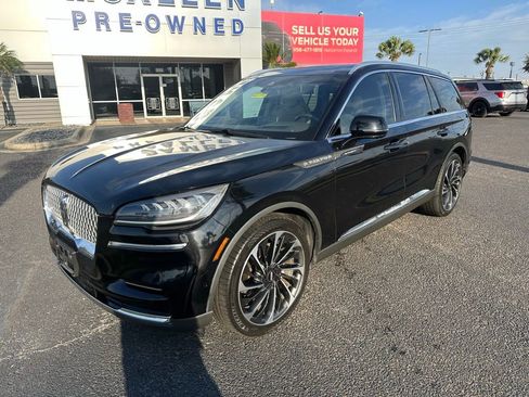 Used 2022 Lincoln Aviator Reserve w/ Equipment Group 201A image 2