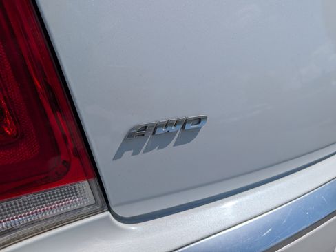 Used 2016 Chrysler 300 C Platinum w/ Safetytec Plus Group image 14