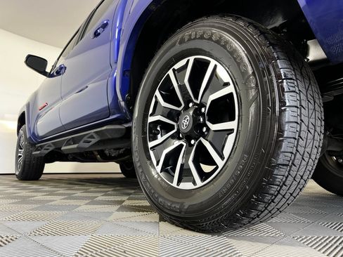 Used 2023 Toyota Tacoma TRD Sport AWD/4WD image 25