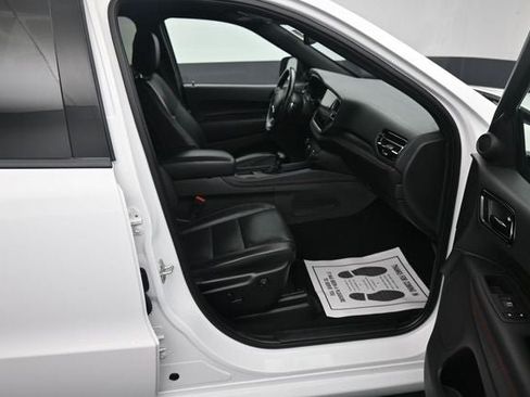 Used 2024 Dodge Durango GT AWD/4WD image 13