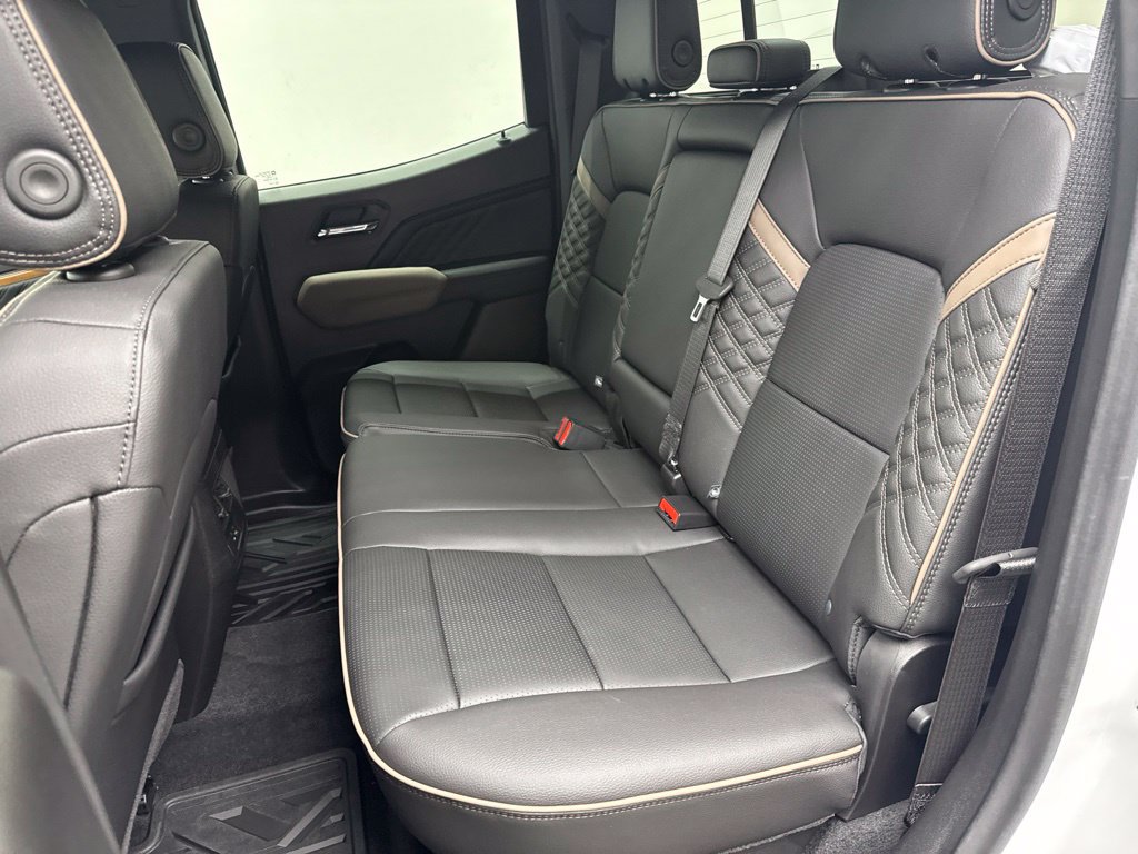 Used 2026 GMC Canyon Denali AWD/4WD image 10