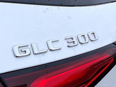 Certified 2025 Mercedes-Benz GLC 300 4MATIC image 27