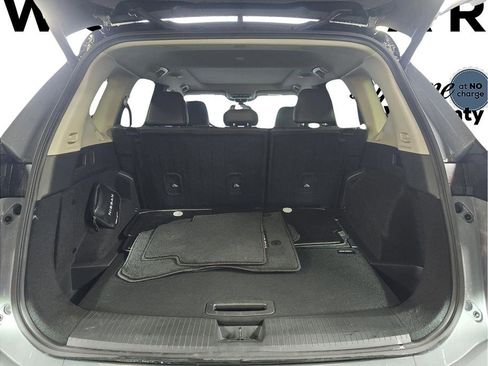 Used 2026 Nissan Rogue Platinum w/ Platinum Premium Package AWD/4WD image 7