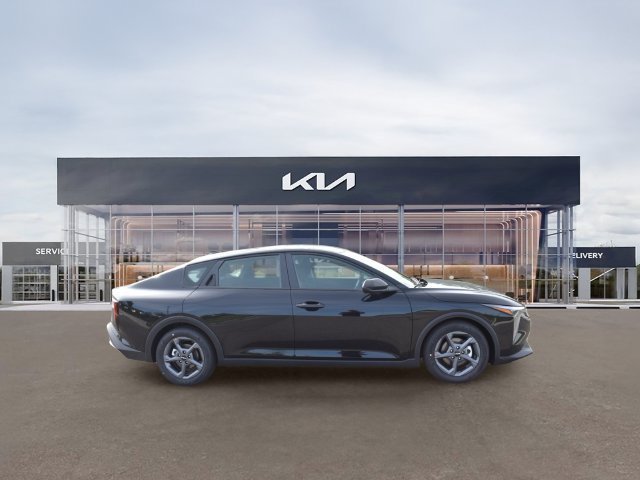 New 2026 Kia K4 FWD image 2