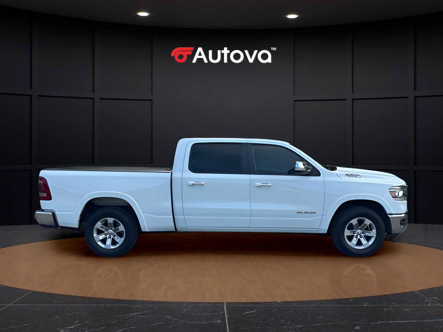 Used 2021 RAM 1500 Laramie AWD/4WD image 3