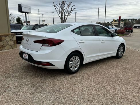 Used 2020 Hyundai Elantra SE w/ Cargo Package (C1) image 8