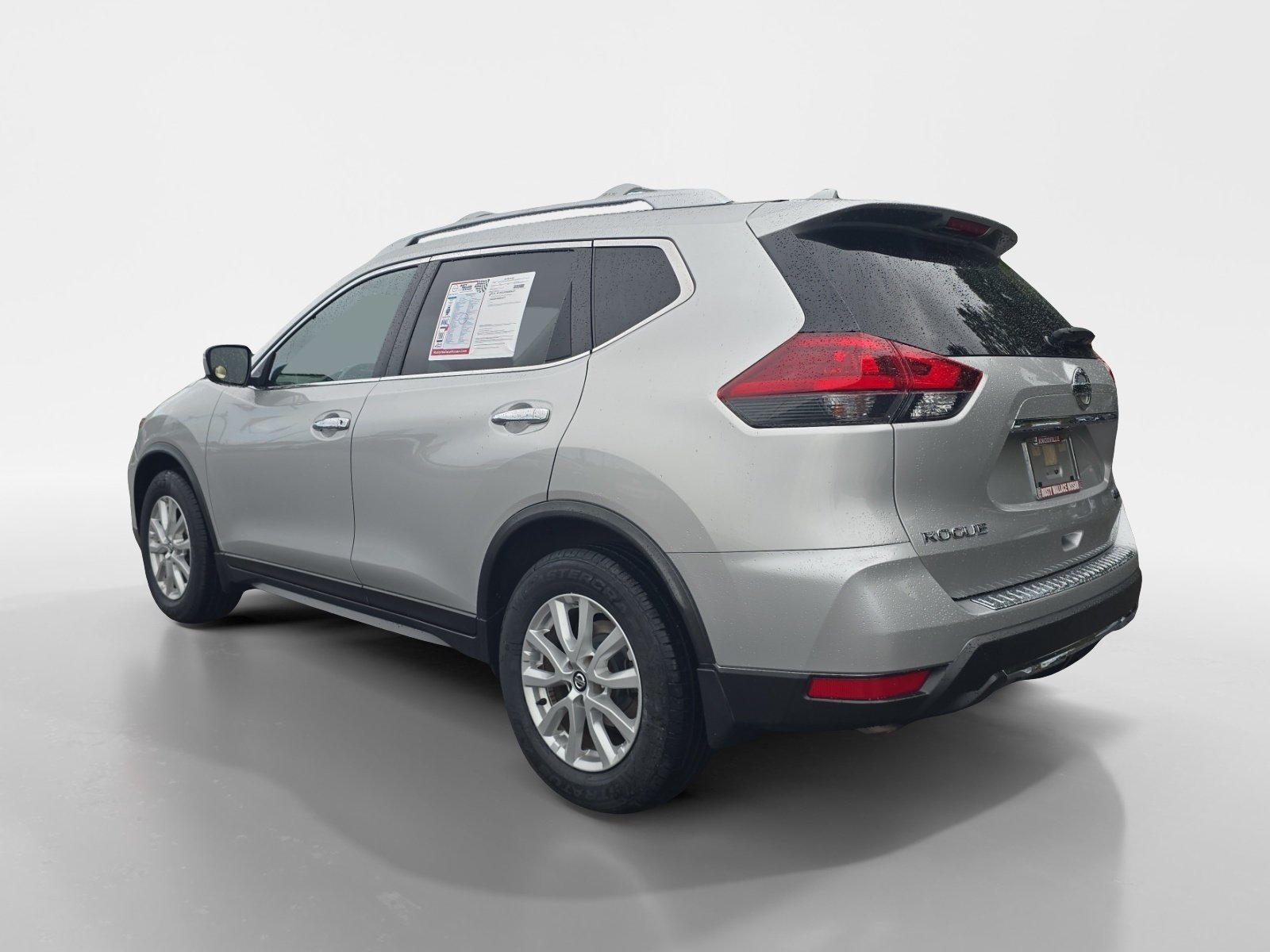 Used 2019 Nissan Rogue S w/ Special Edition Package FWD image 3