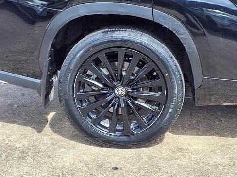 Used 2024 Toyota Highlander XSE image 30