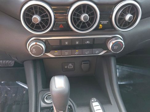 Used 2022 Nissan Sentra S FWD image 24