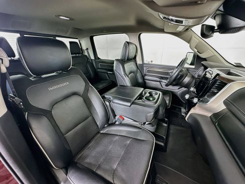 Used 2022 RAM 1500 Laramie RWD image 32