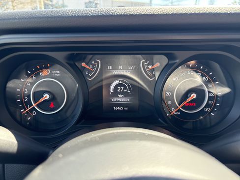 Certified 2025 Jeep Wrangler Sport image 19