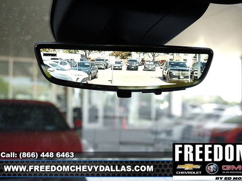 New 2025 GMC Sierra EV Denali image 32