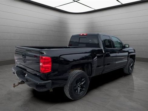 Used 2017 Chevrolet Silverado 1500 LT w/ All Star Edition image 13