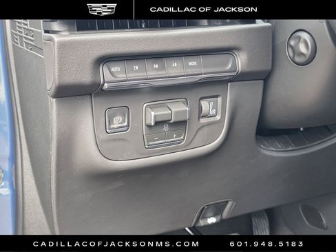 Certified 2026 Cadillac Escalade Sport w/ LPO, ONYX Package AWD/4WD image 22