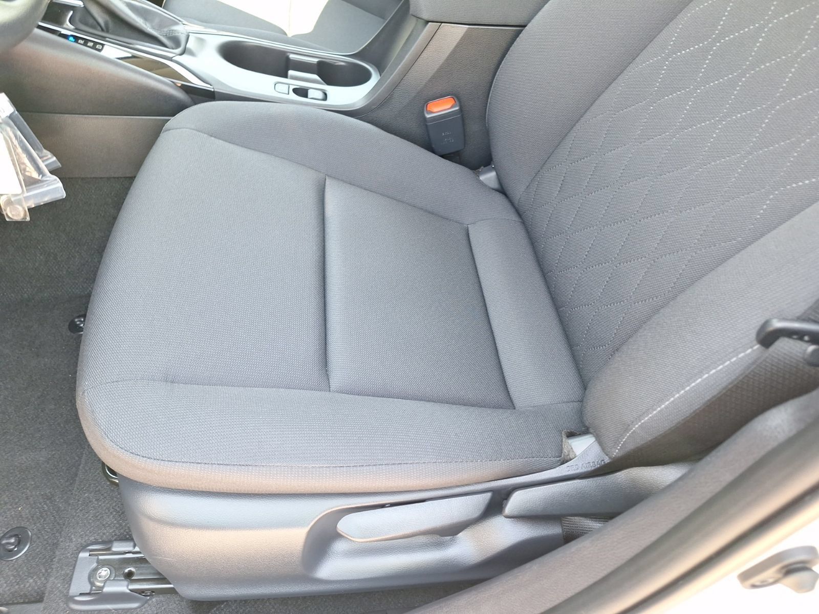 Used 2026 Toyota Corolla LE FWD image 16