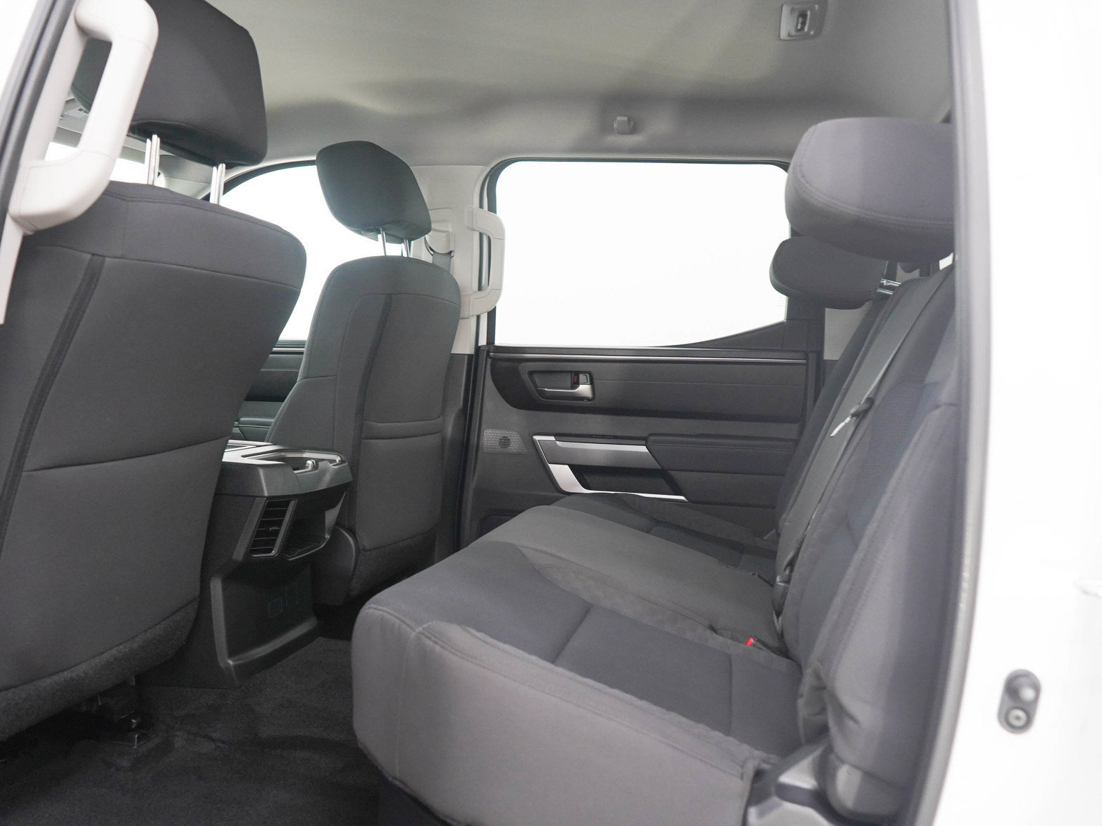 Used 2022 Toyota Tundra SR5 AWD/4WD image 15
