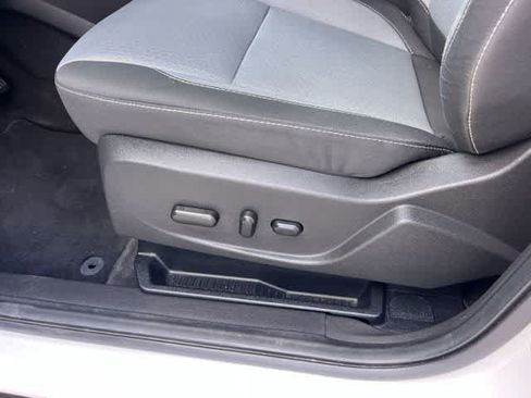 Used 2018 Ford Escape SE w/ SE Sync 3 Package FWD image 30