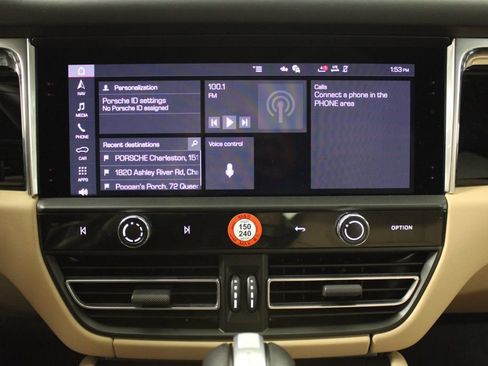 Certified 2026 Porsche Macan AWD/4WD image 27