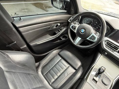 Used 2021 BMW 330i Sedan w/ M Sport Package RWD image 50