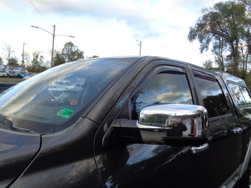 Used 2014 RAM 1500 Laramie w/ Convenience Group image 12