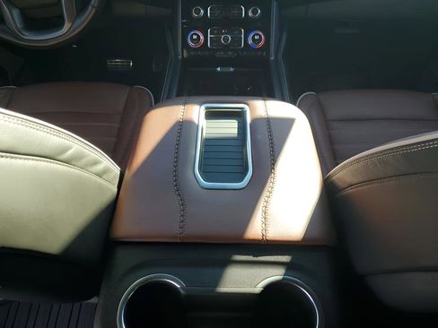 Used 2023 GMC Yukon Denali Ultimate image 22