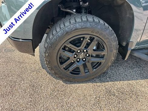 Used 2025 Chevrolet Silverado 1500 LT Trail Boss w/ LT Trail Boss Premium Package AWD/4WD image 10