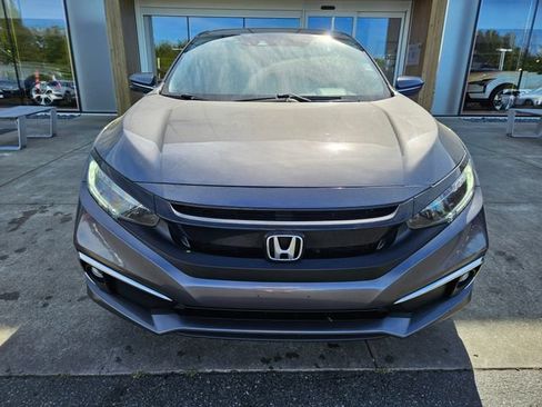 Used 2019 Honda Civic Touring image 2