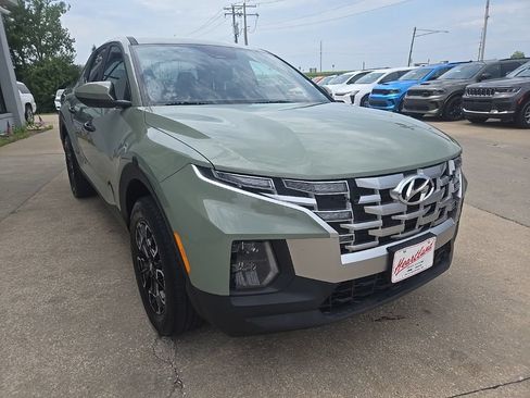 Used 2024 Hyundai Santa Cruz SEL AWD/4WD image 16
