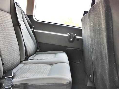 Used 2020 Ford Transit 350 XLT image 41