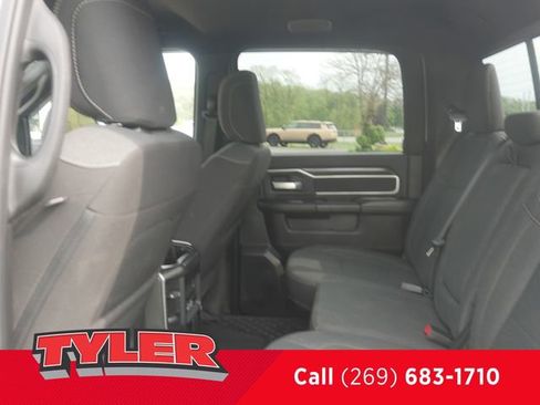 Used 2024 RAM 2500 Big Horn w/ Level 2 Equipment Group AWD/4WD image 43
