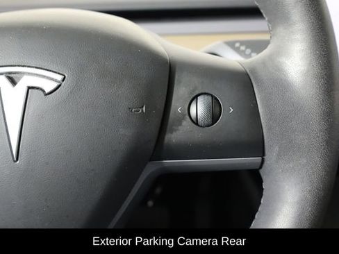 Used 2023 Tesla Model Y Long Range AWD/4WD image 10