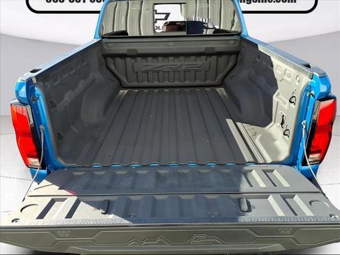 Used 2023 Chevrolet Colorado ZR2 w/ ZR2 Convenience Package III image 40