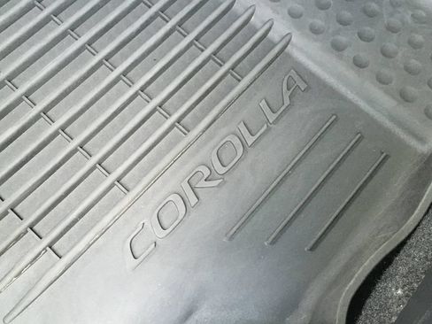 Used 2025 Toyota Corolla SE FWD image 29