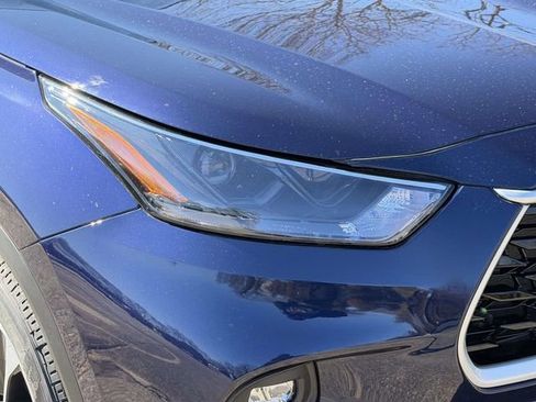 Used 2023 Toyota Highlander XLE image 8