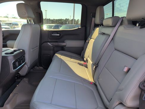 Used 2019 Chevrolet Silverado 1500 LTZ w/ LTZ Plus Package image 29