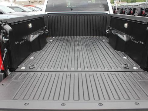 Used 2026 Toyota Tacoma SR w/ SR Upgrade Package AWD/4WD image 22