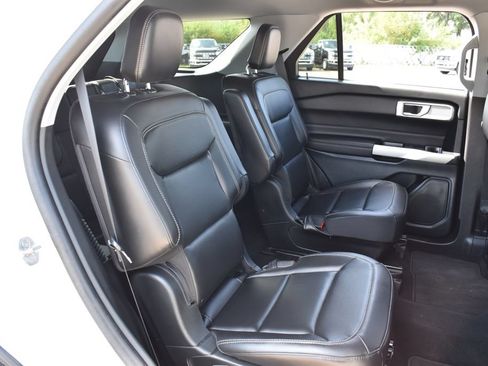 Certified 2024 Ford Explorer XLT w/ Equipment Group 202A AWD/4WD image 30