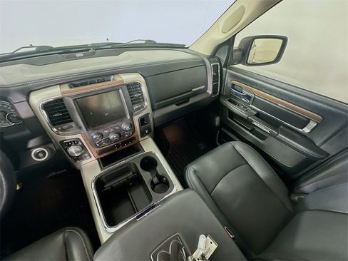 Used 2017 RAM 1500 Laramie w/ Convenience Group image 11