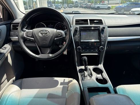 Used 2016 Toyota Camry SE FWD image 7