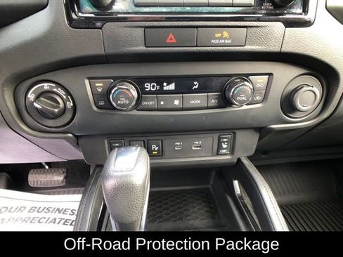 Certified 2022 Nissan Frontier PRO-4X w/ Pro-4X Premium Package image 22
