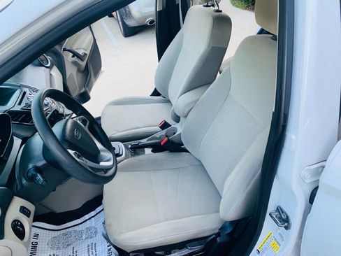 Used 2019 Ford Fiesta SE FWD image 11