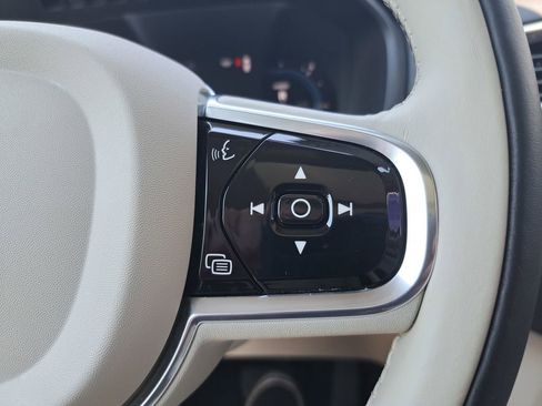 Used 2023 Volvo XC90 T8 Ultimate w/ Protection Package Premier image 17