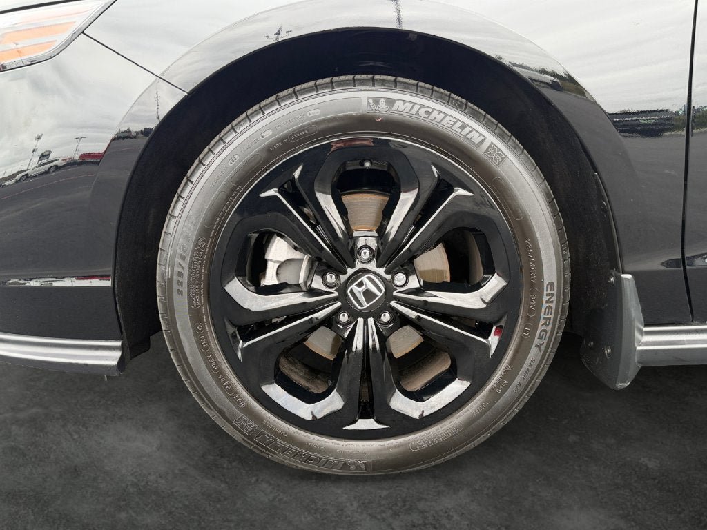 Used 2023 Honda Accord EX image 4