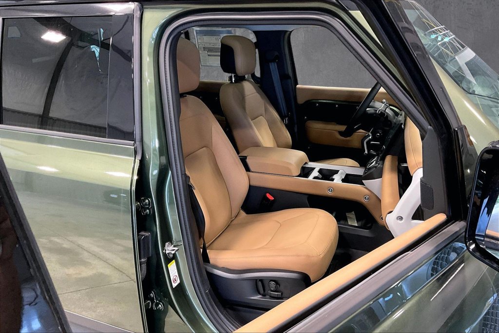 New 2026 Land Rover Defender 110 S AWD/4WD image 12