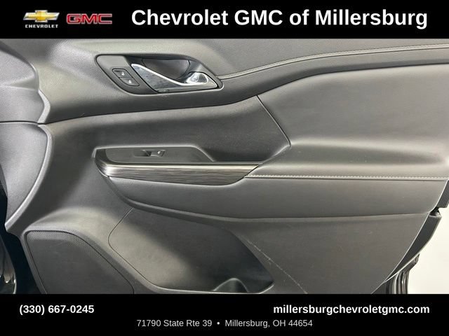 Used 2023 GMC Acadia SLT AWD/4WD image 30