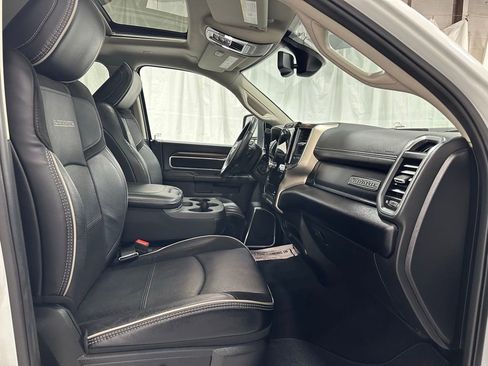 Used 2024 RAM 3500 Laramie image 58