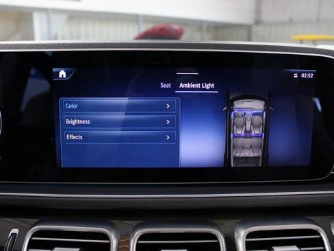 Used 2024 Mercedes-Benz GLE 450e 4MATIC image 29