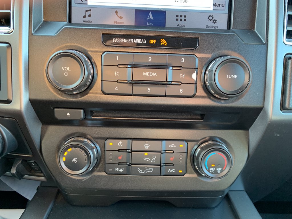 Used 2018 Ford F150 XLT w/ Equipment Group 302A Luxury AWD/4WD image 25