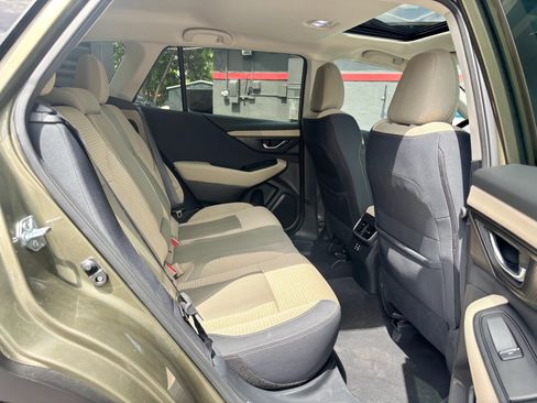 Used 2025 Subaru Outback Premium w/ Popular Package #1A AWD/4WD image 25