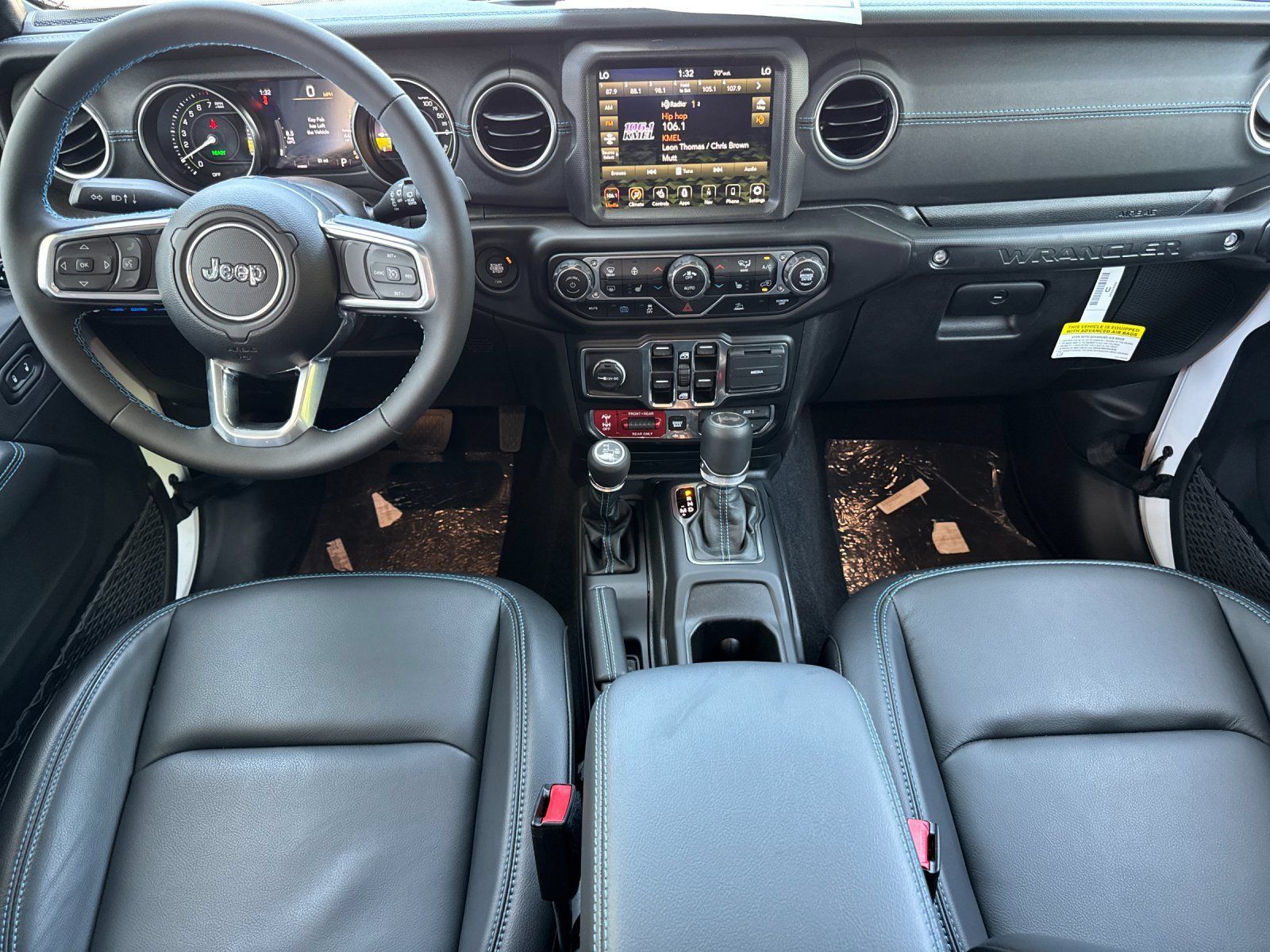 New 2023 Jeep Wrangler Unlimited Rubicon 4xe w/ Cold Weather Group AWD/4WD image 13